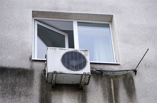 Signs Your Aging AC Unit Needs Replacement in Moody Signs Your Aging AC Unit Needs Replacement in Moody